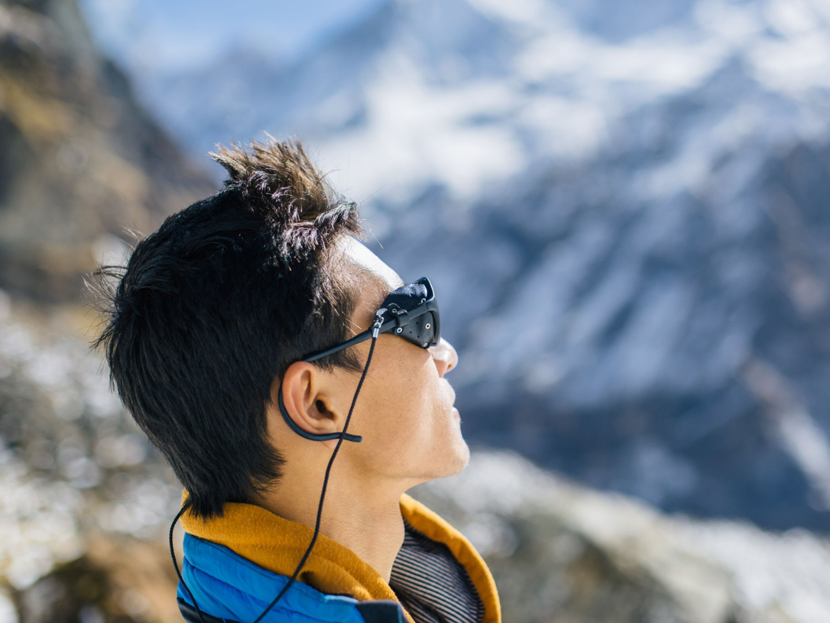 A mountain guide, always on call